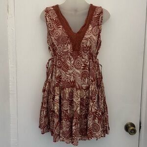 Angie Brick Floral & Lace V-Neck Tiered Mini Dress Size M